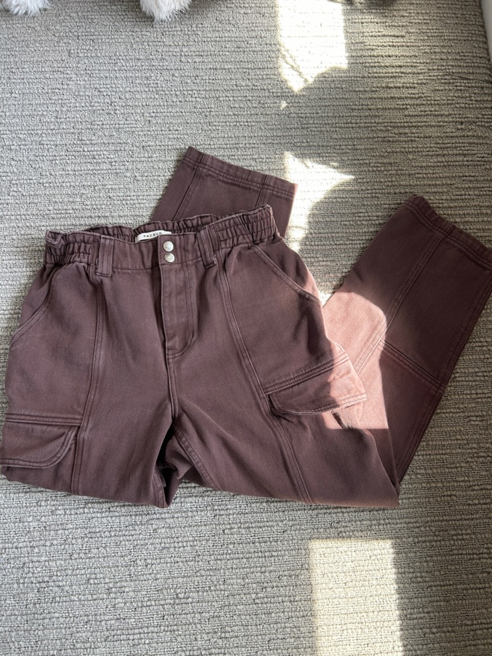 PacSun Women's Cargo Joggers in Mauve